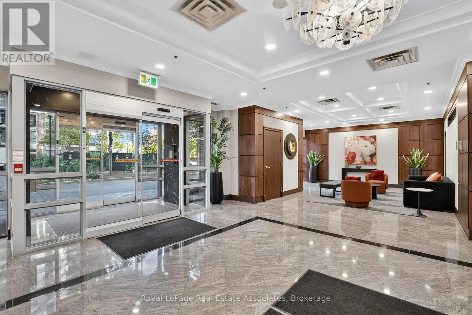 1804 - 5 MICHAEL POWER PLACE