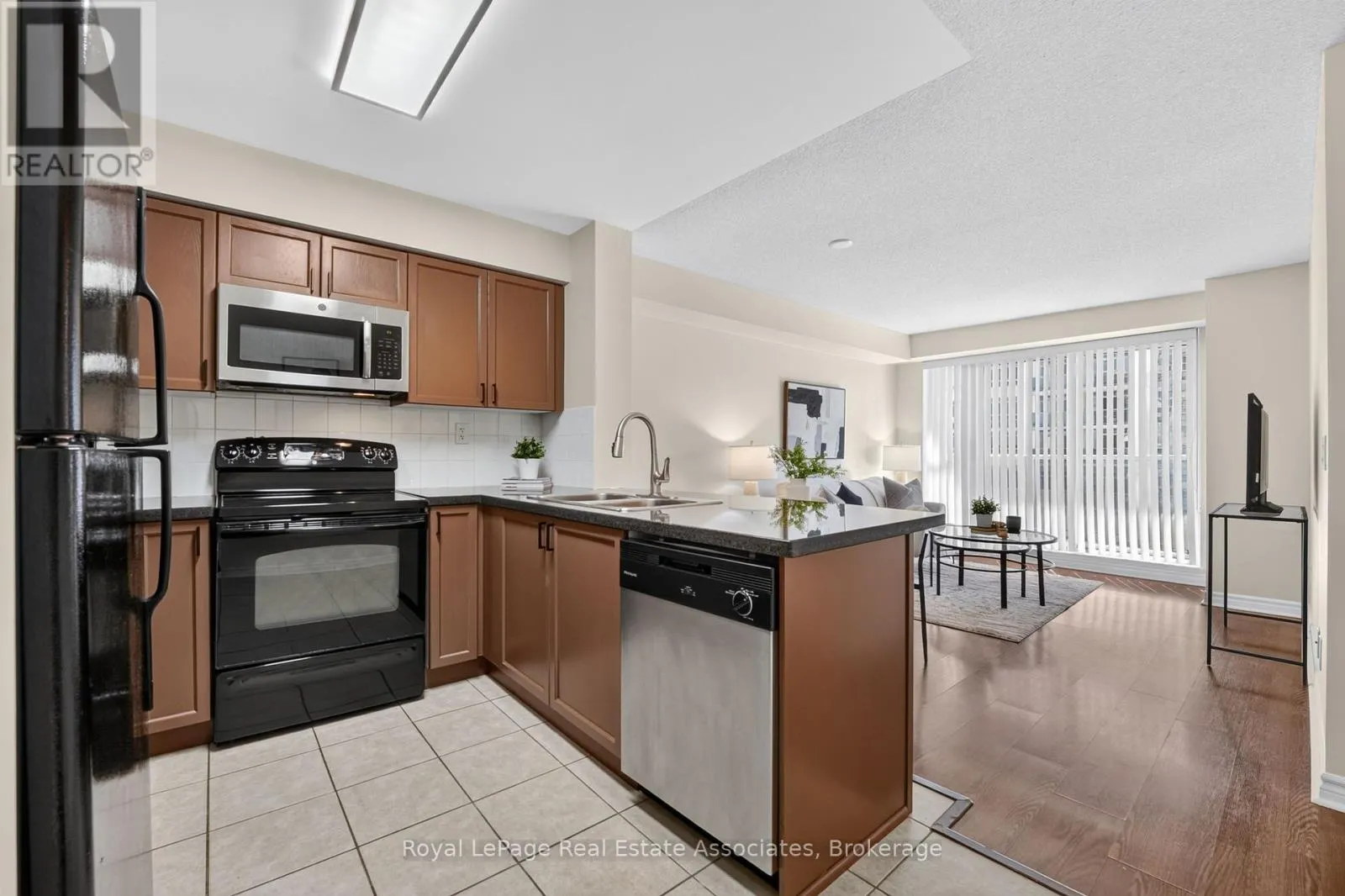1804 - 5 MICHAEL POWER PLACE