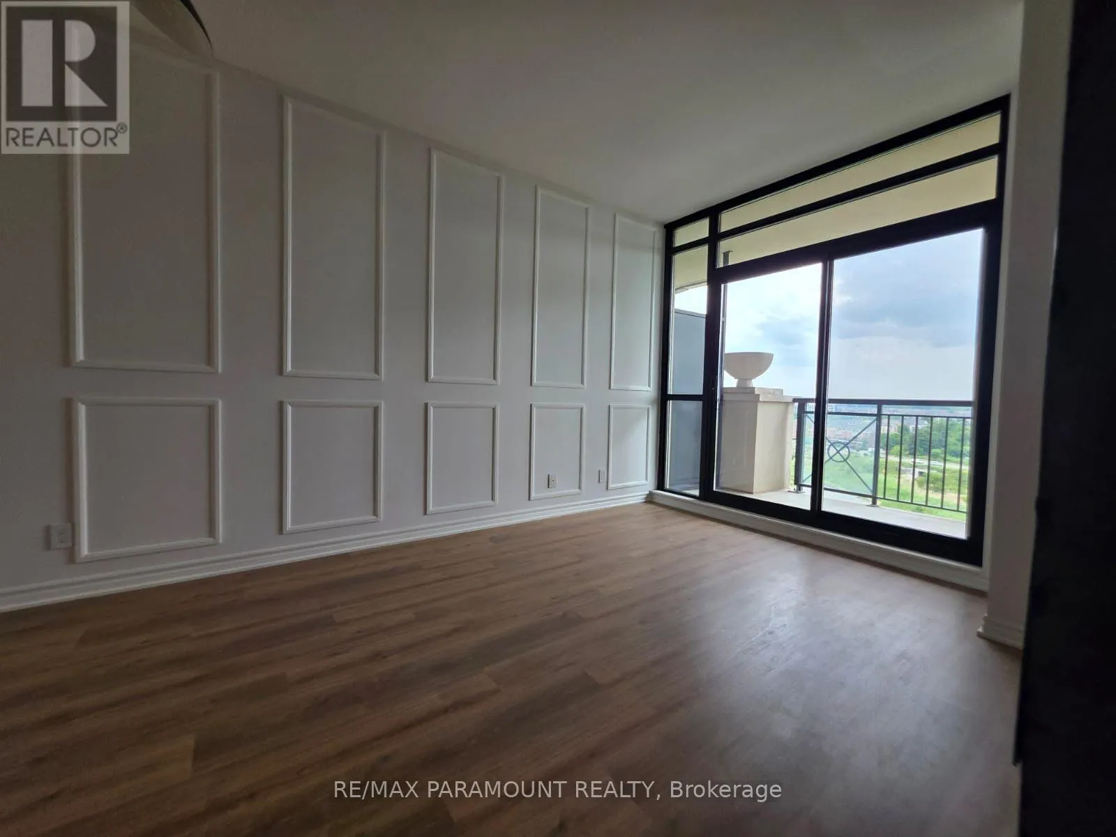 1102 - 2325 CENTRAL PARK DRIVE