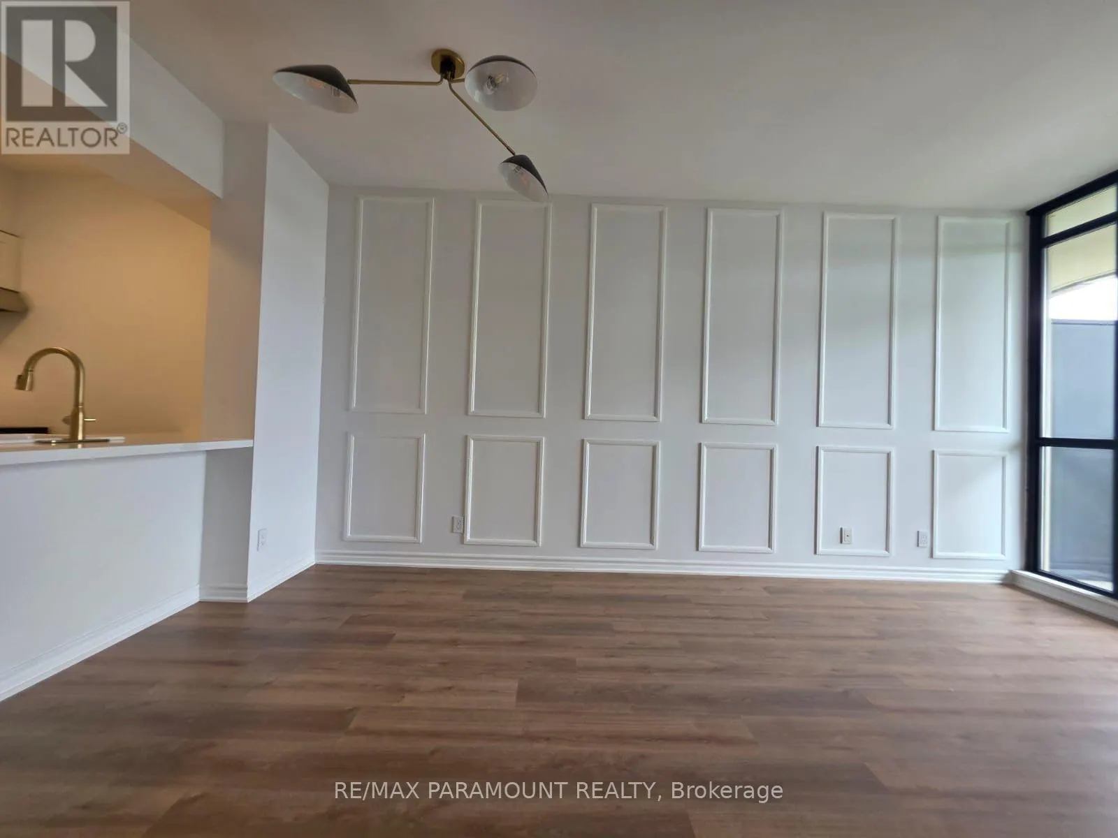 1102 - 2325 CENTRAL PARK DRIVE