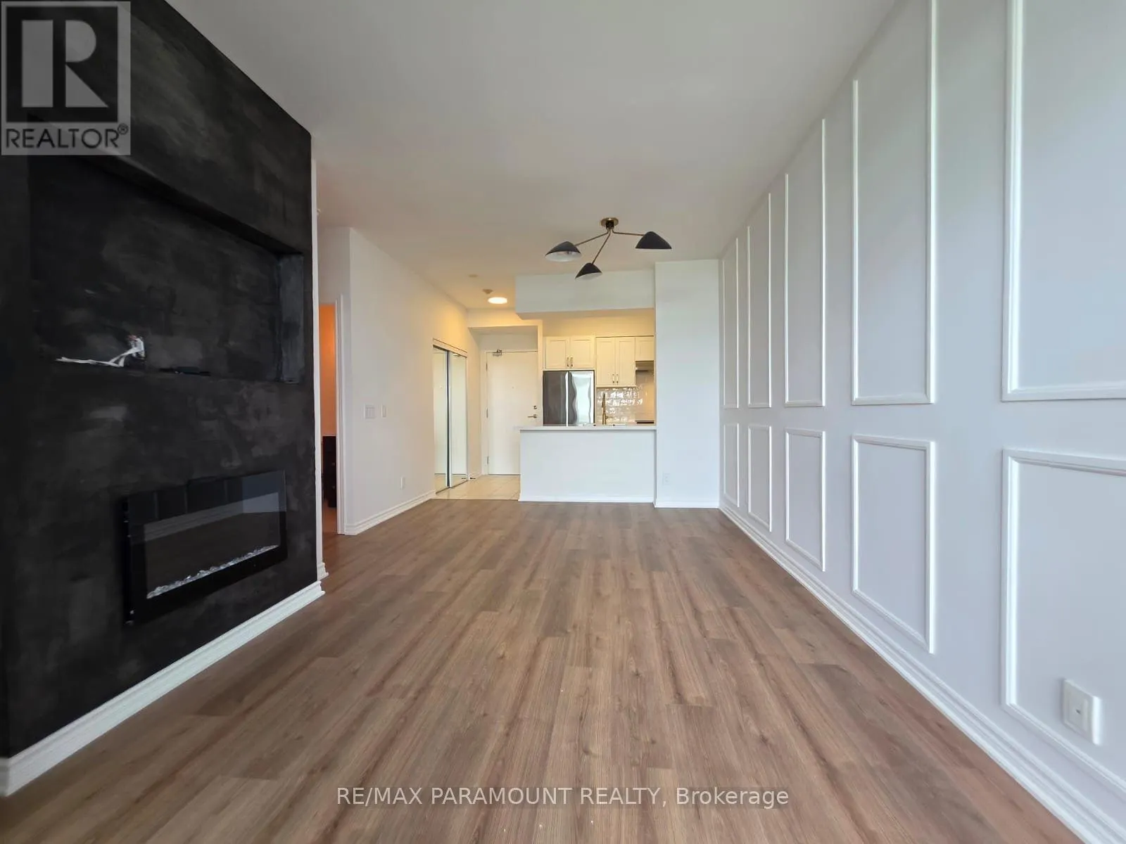 1102 - 2325 CENTRAL PARK DRIVE