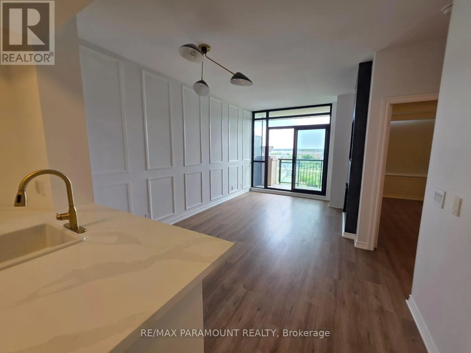 1102 - 2325 CENTRAL PARK DRIVE