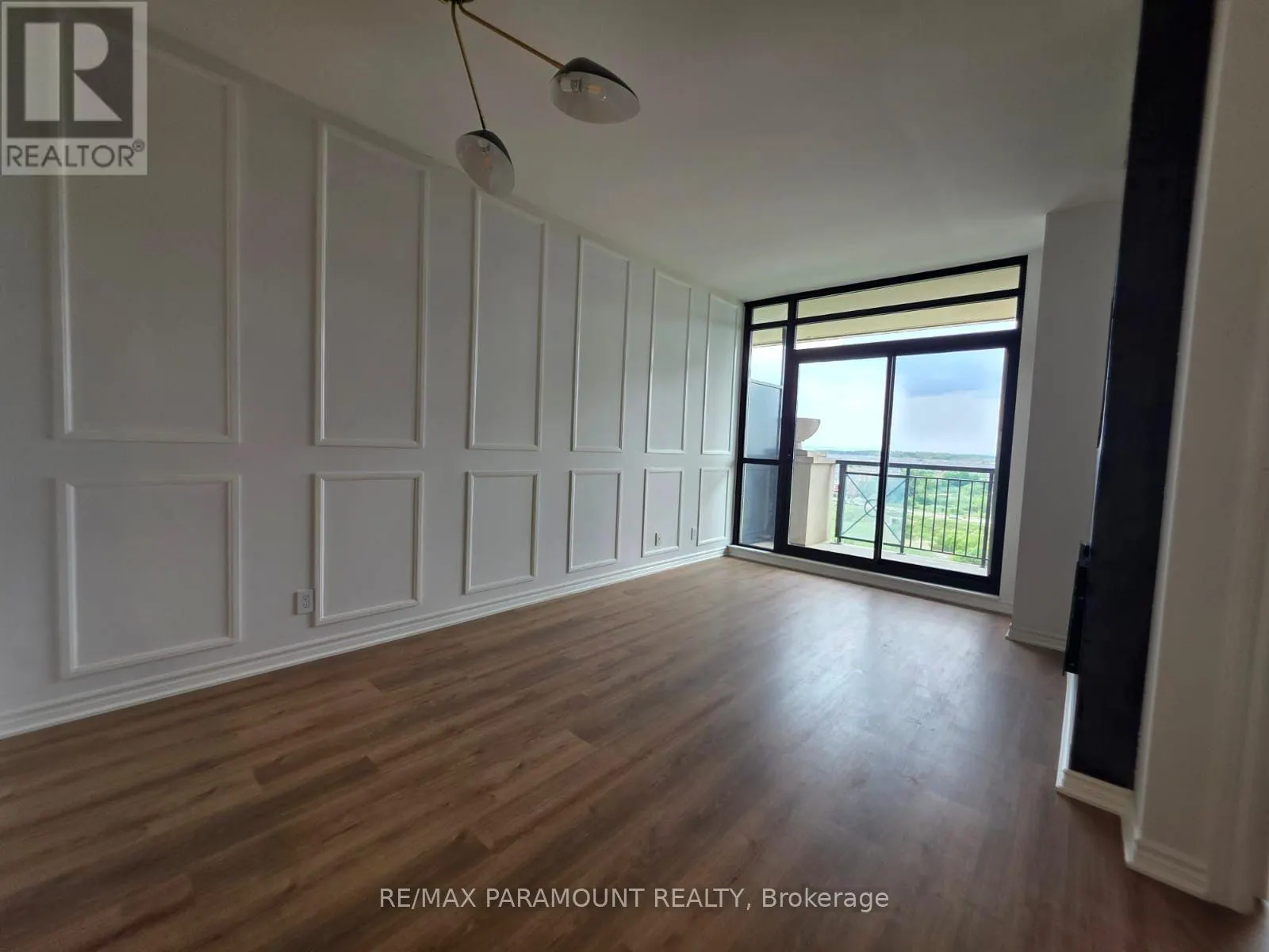 1102 - 2325 CENTRAL PARK DRIVE
