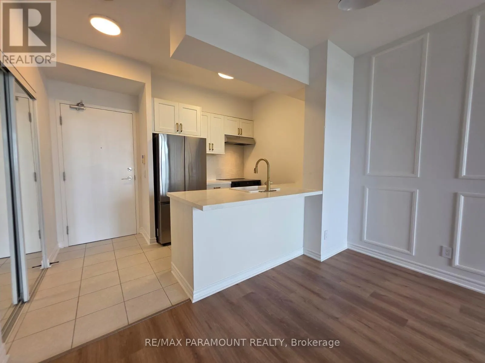 1102 - 2325 CENTRAL PARK DRIVE
