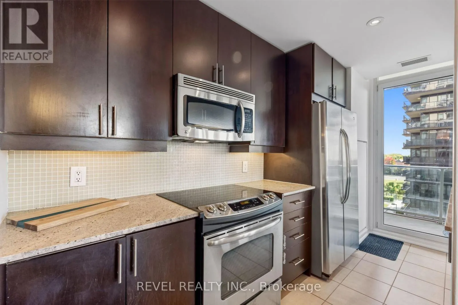 511 - 1055 SOUTHDOWN ROAD
