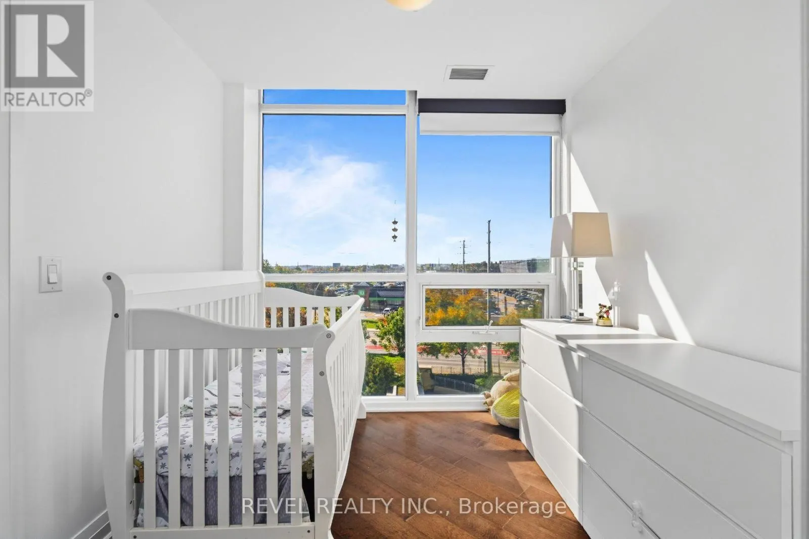 511 - 1055 SOUTHDOWN ROAD