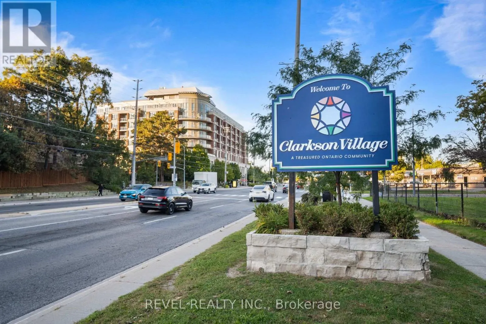 511 - 1055 SOUTHDOWN ROAD