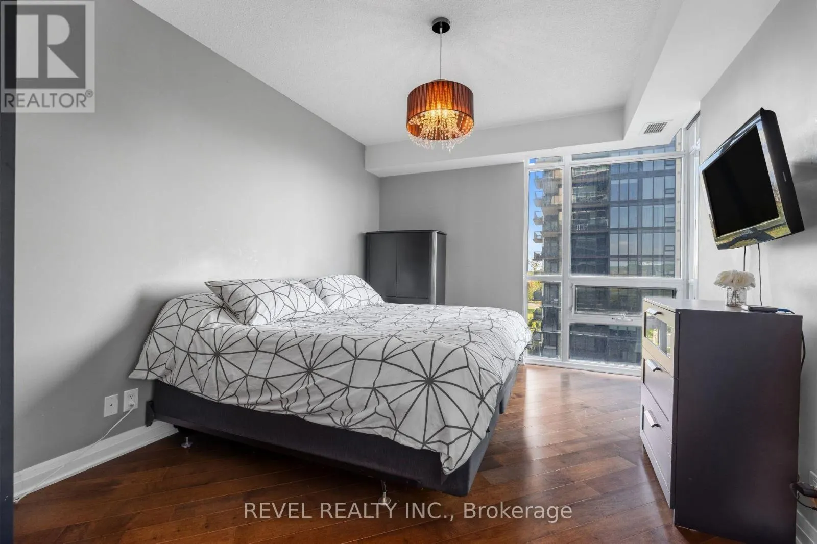 511 - 1055 SOUTHDOWN ROAD