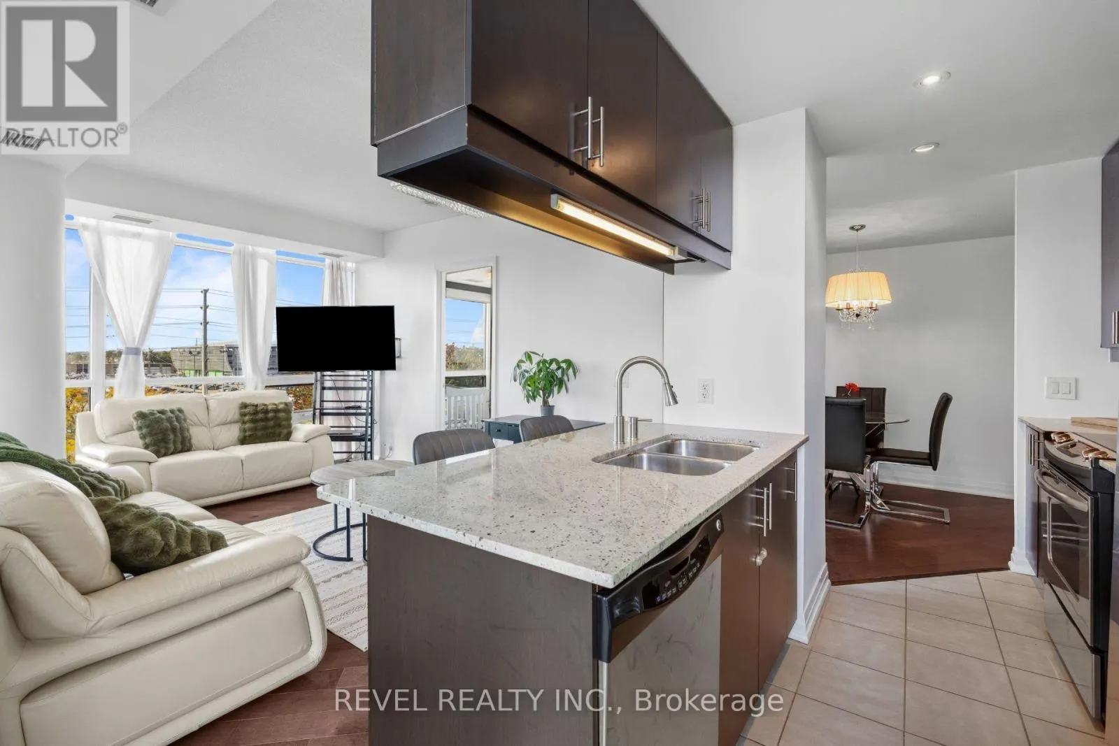 511 - 1055 SOUTHDOWN ROAD
