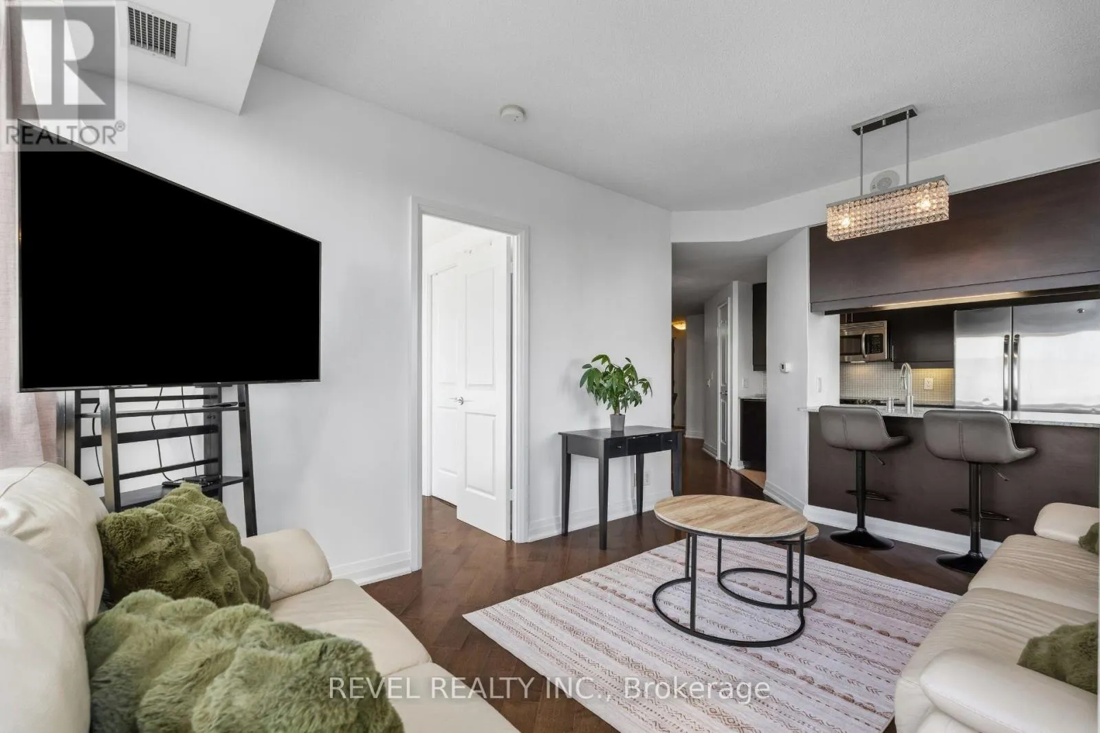 511 - 1055 SOUTHDOWN ROAD