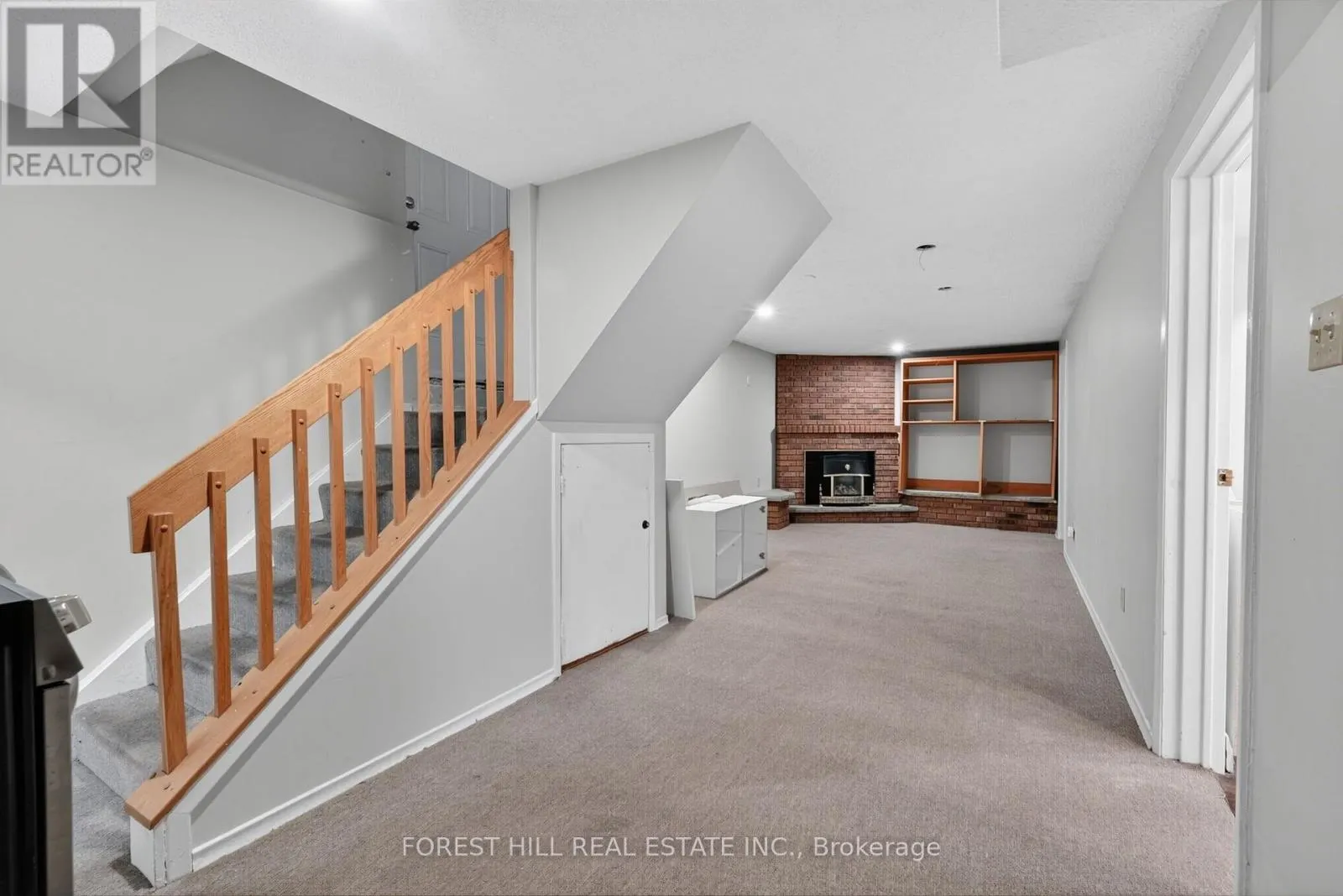 27 SATURN DRIVE