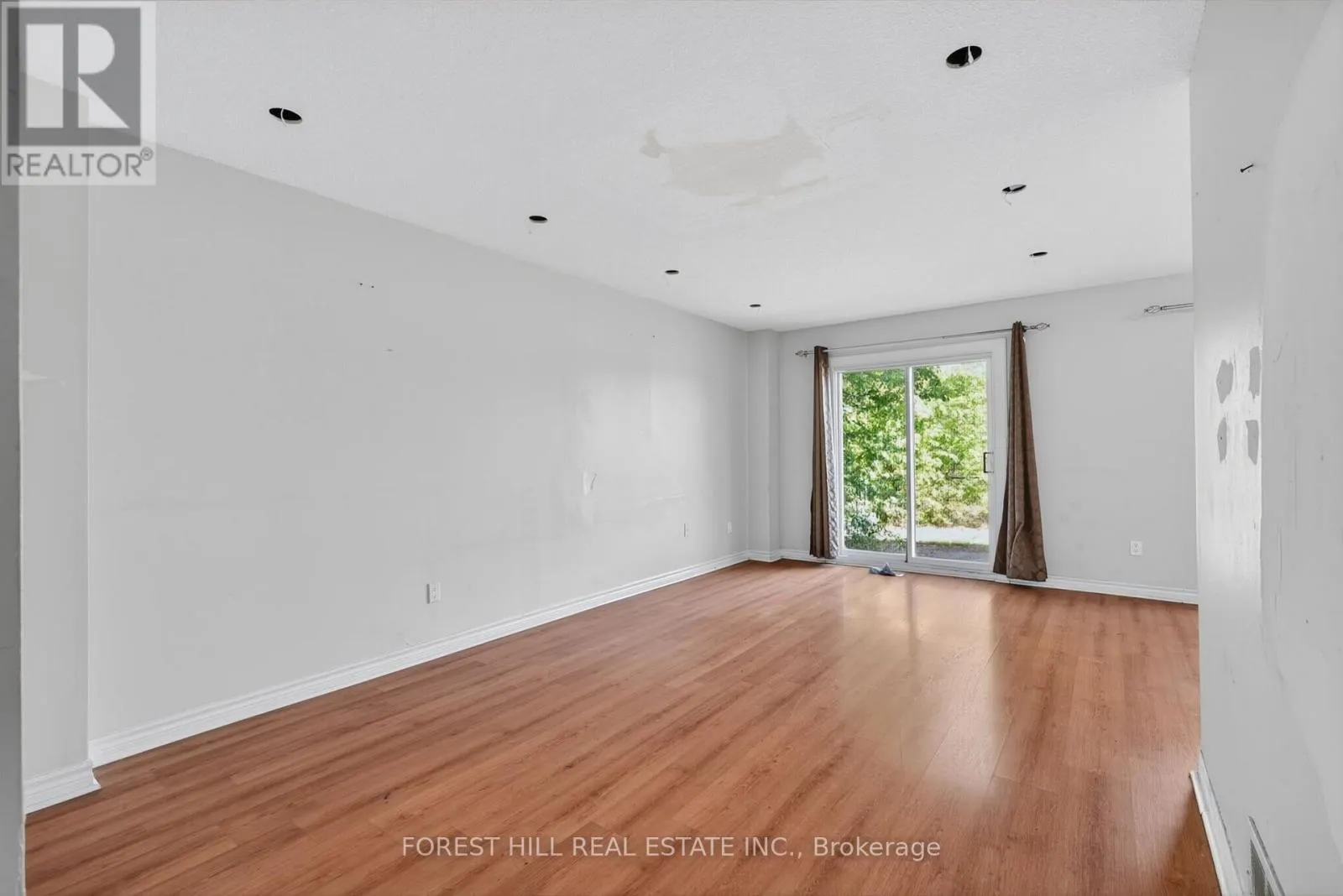 27 SATURN DRIVE