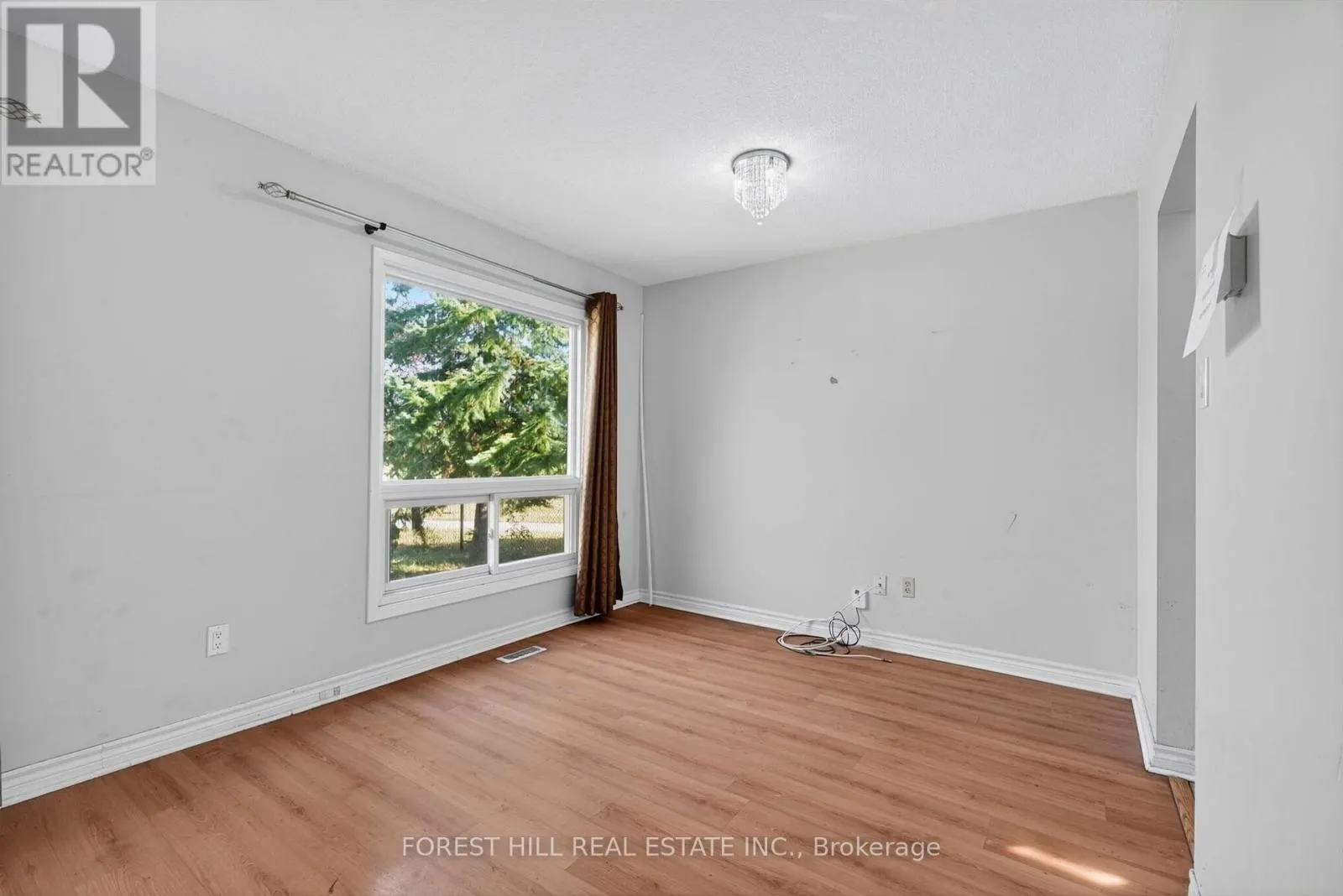 27 SATURN DRIVE