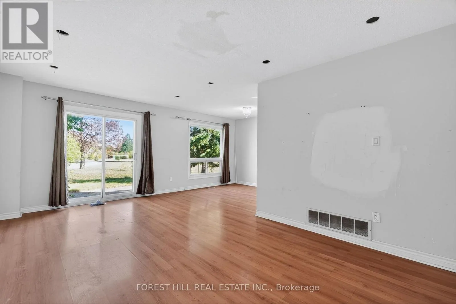 27 SATURN DRIVE