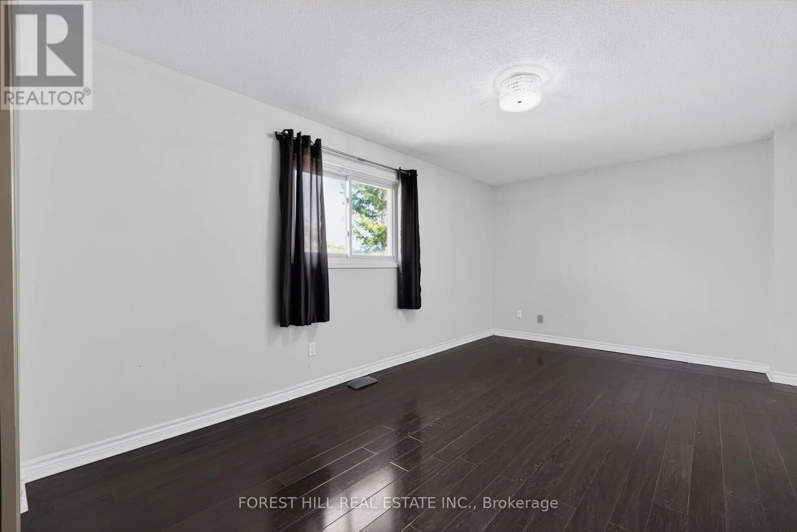 27 SATURN DRIVE