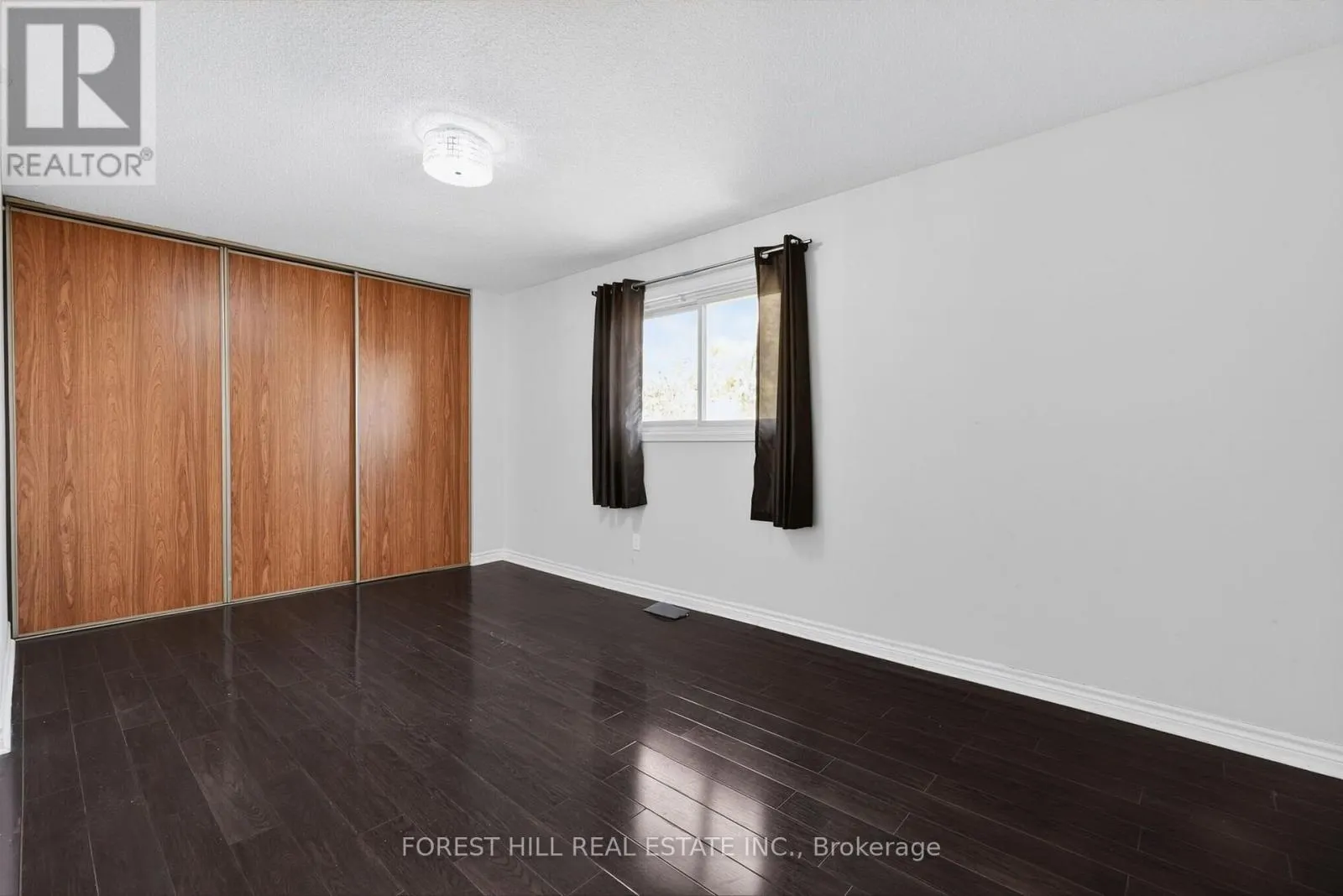 27 SATURN DRIVE