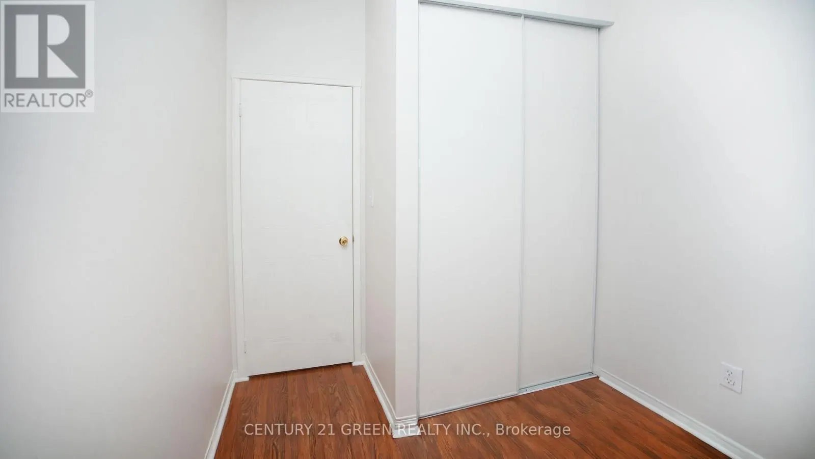 836 AVOCADO CRESCENT