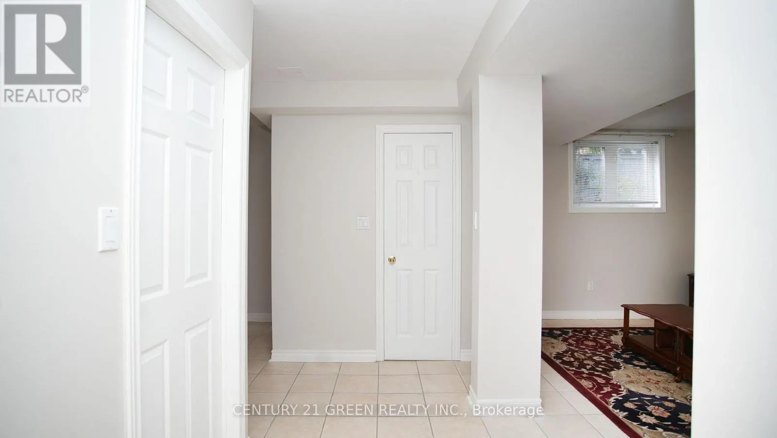 836 AVOCADO CRESCENT