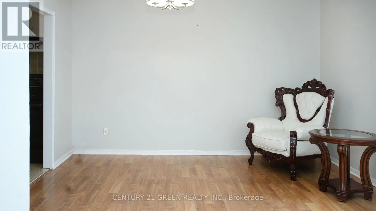 836 AVOCADO CRESCENT