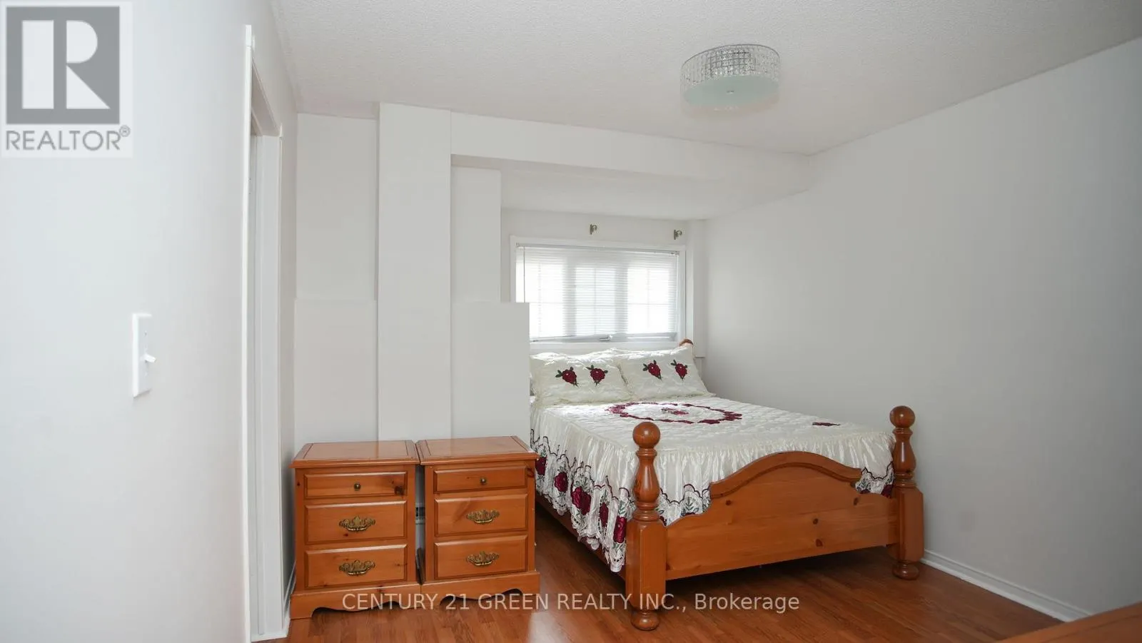 836 AVOCADO CRESCENT