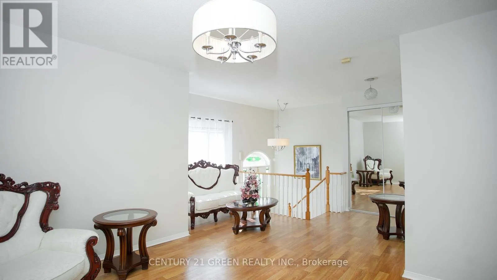 836 AVOCADO CRESCENT