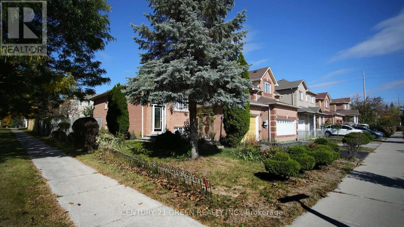836 AVOCADO CRESCENT