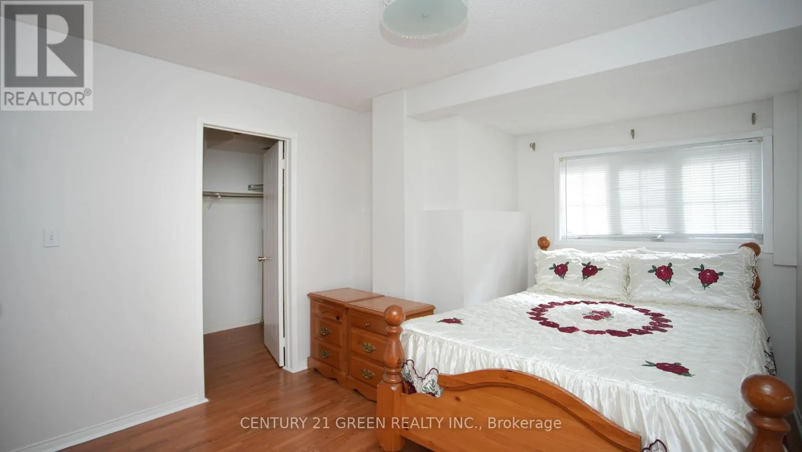836 AVOCADO CRESCENT