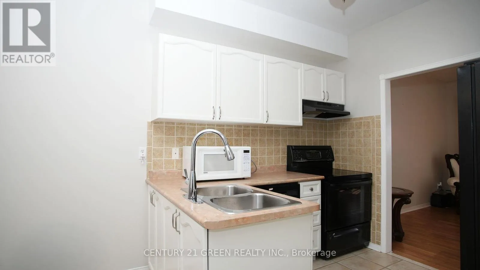 836 AVOCADO CRESCENT
