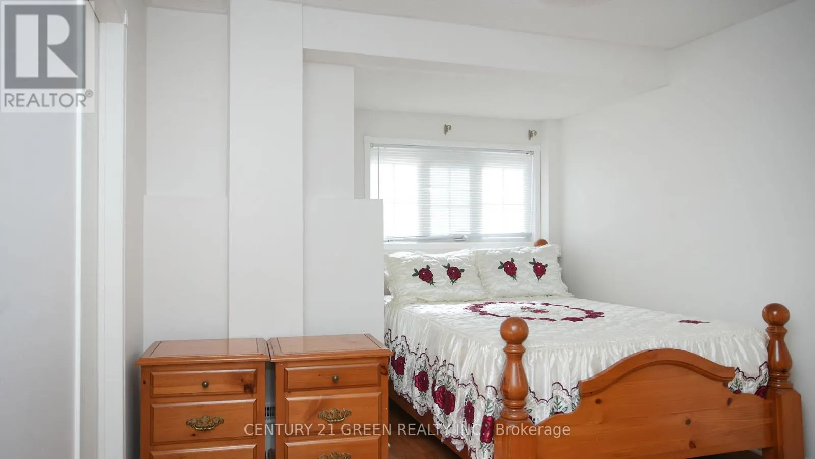 836 AVOCADO CRESCENT