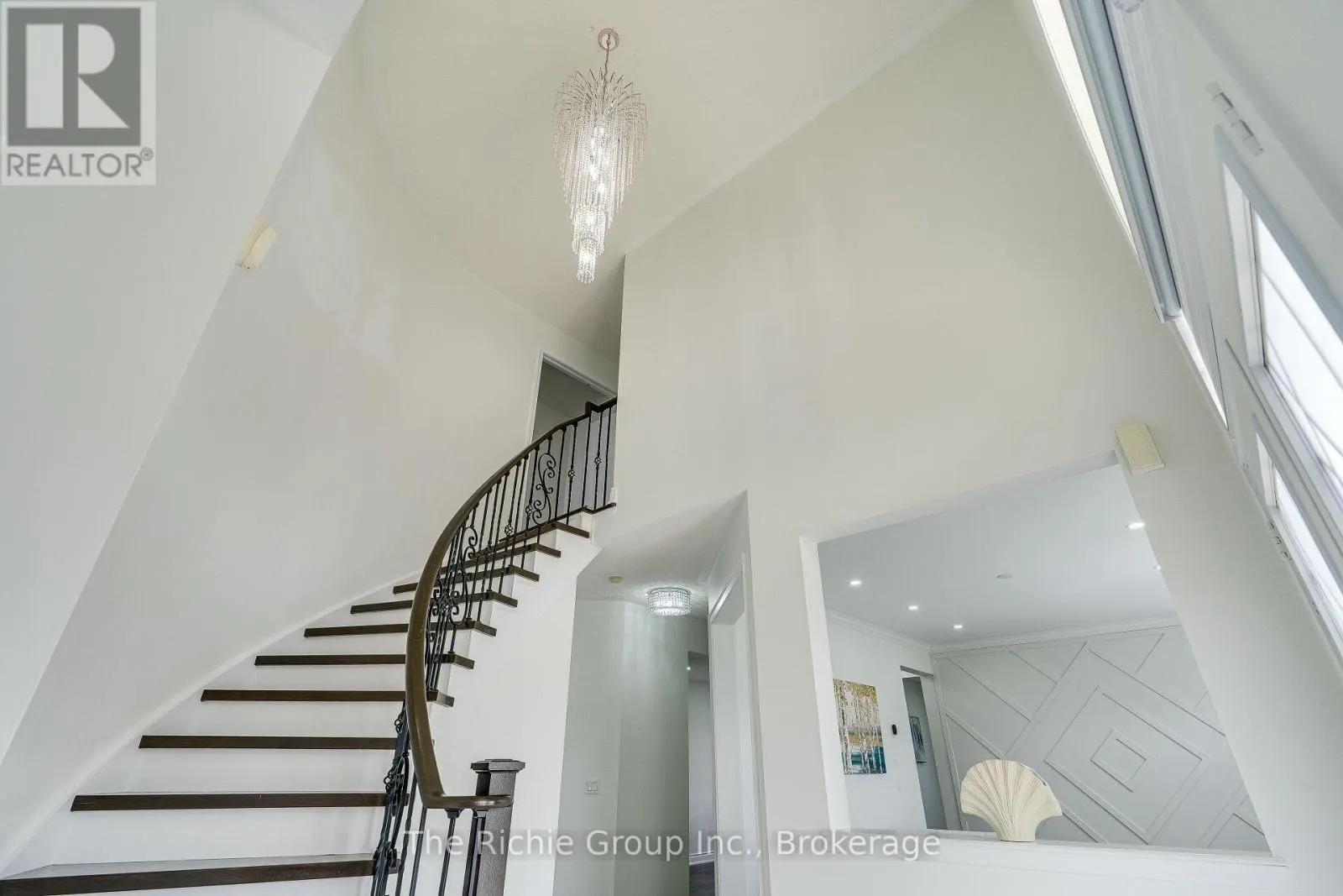 59 TARQUINI CRESCENT