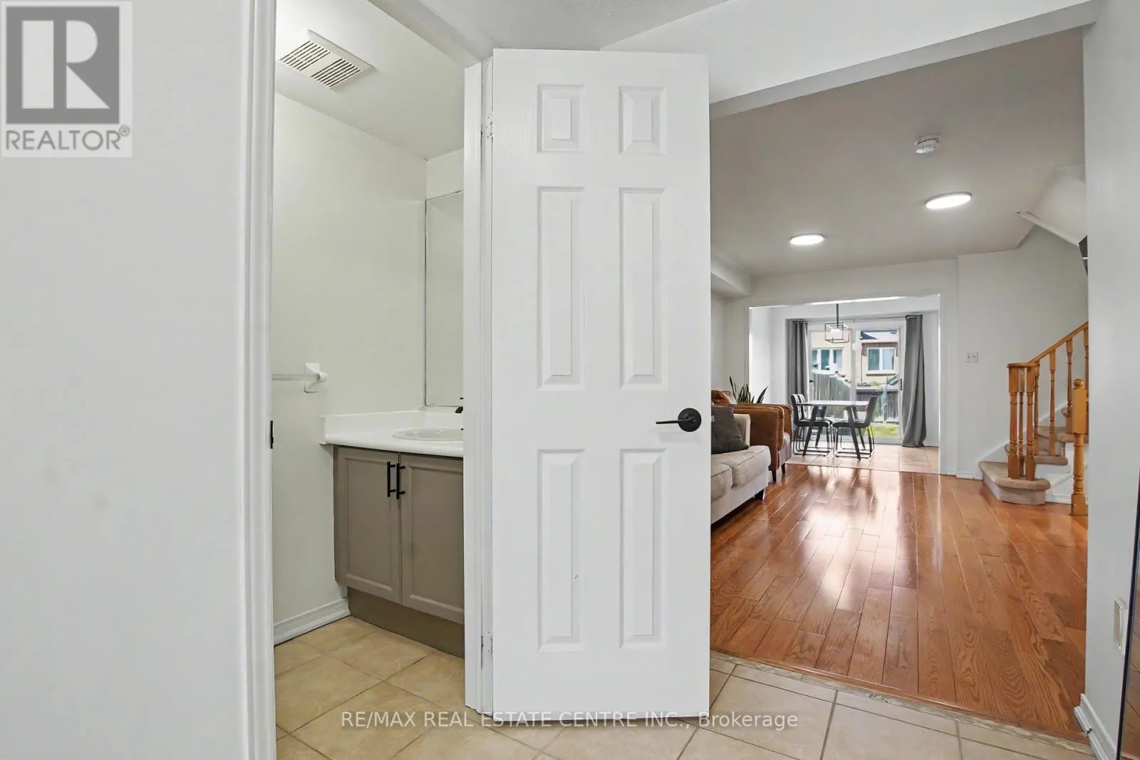 94 TIMBERTOP CRESCENT