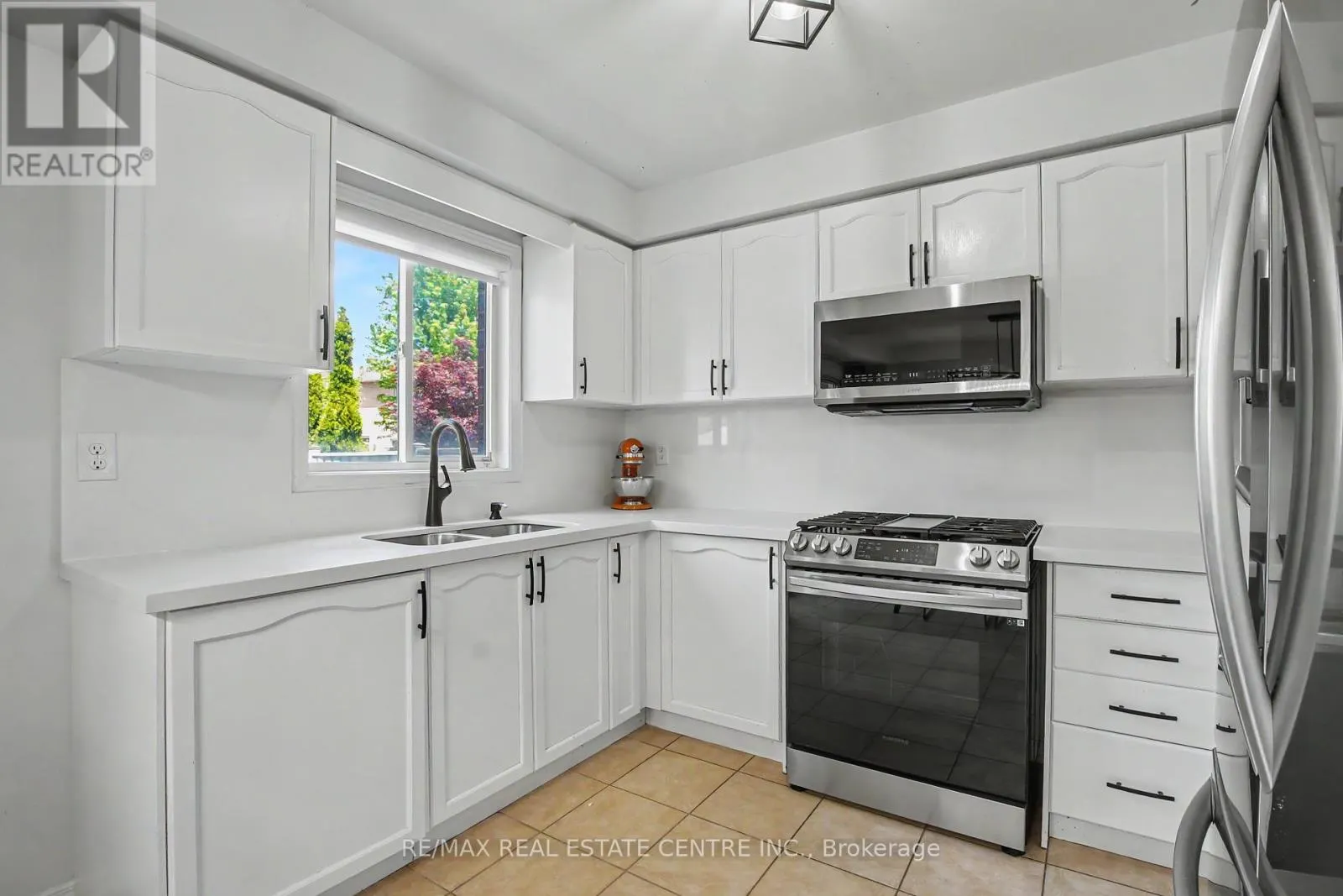 94 TIMBERTOP CRESCENT