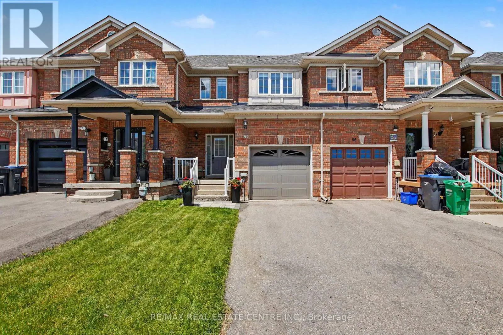 94 TIMBERTOP CRESCENT