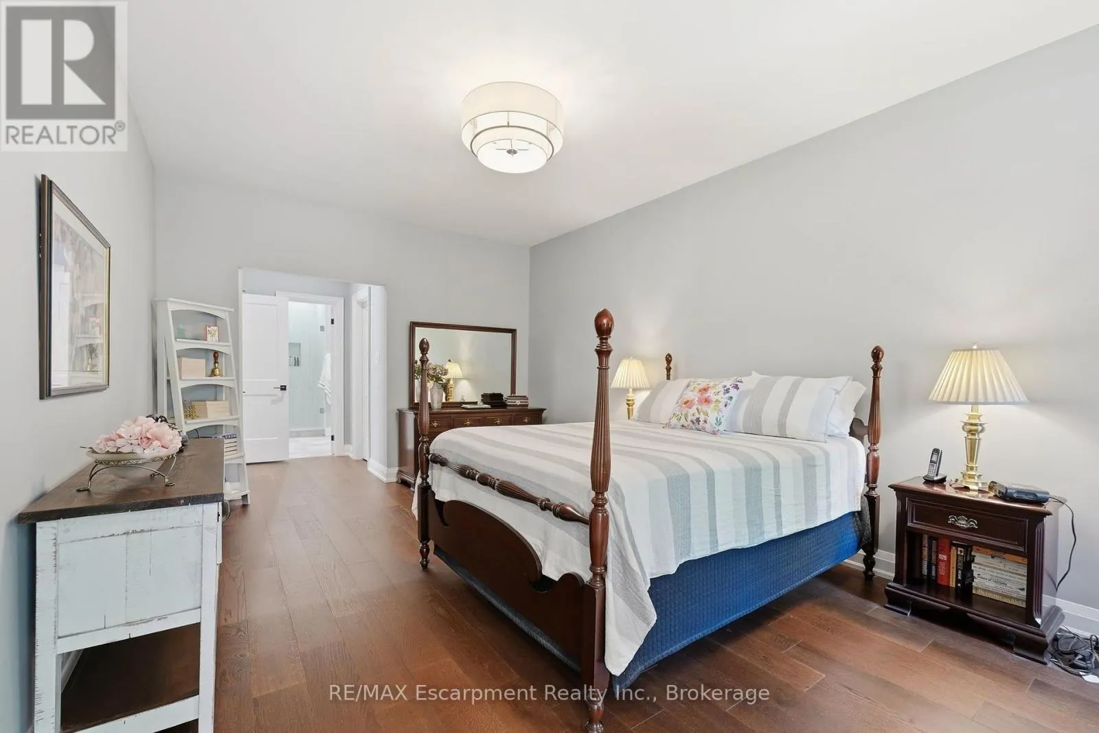 4155 STONEBRIDGE CRESCENT