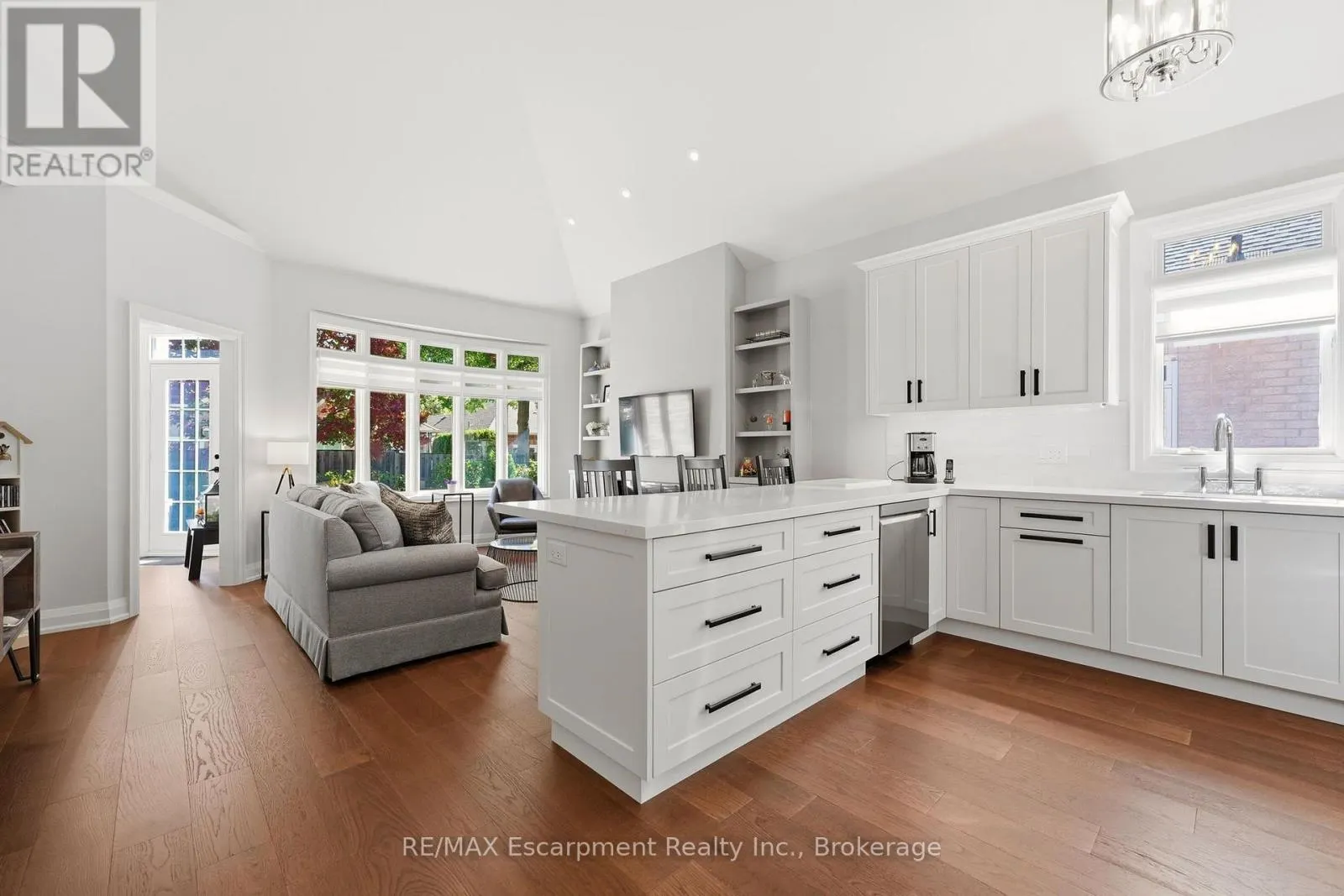 4155 STONEBRIDGE CRESCENT