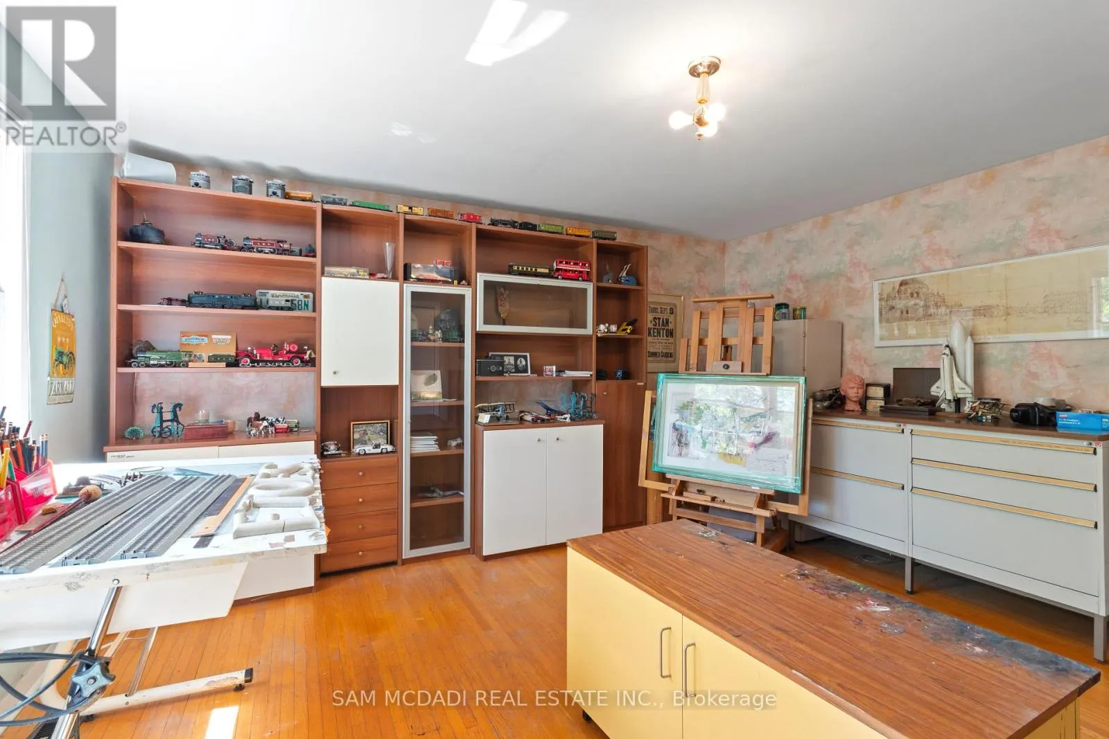 865 MEADOW WOOD ROAD