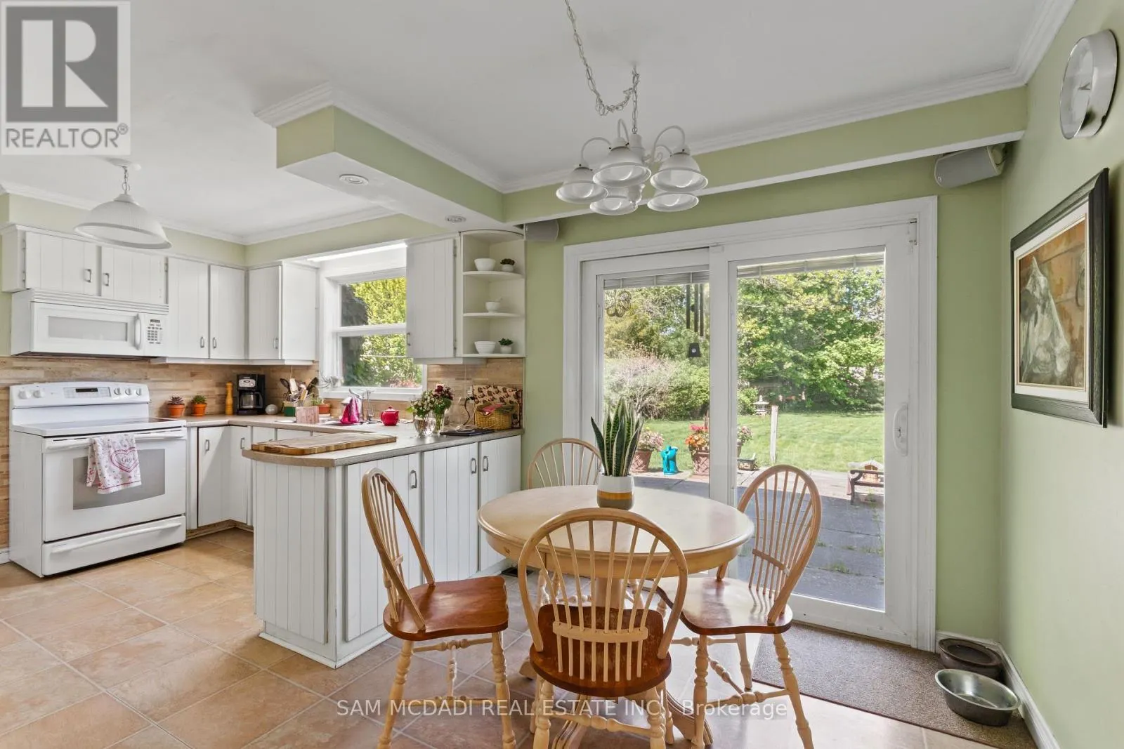 865 MEADOW WOOD ROAD
