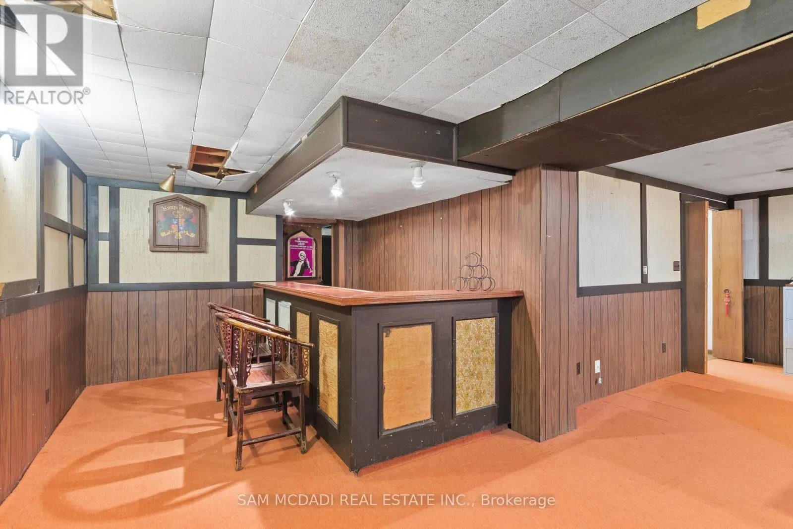 865 MEADOW WOOD ROAD