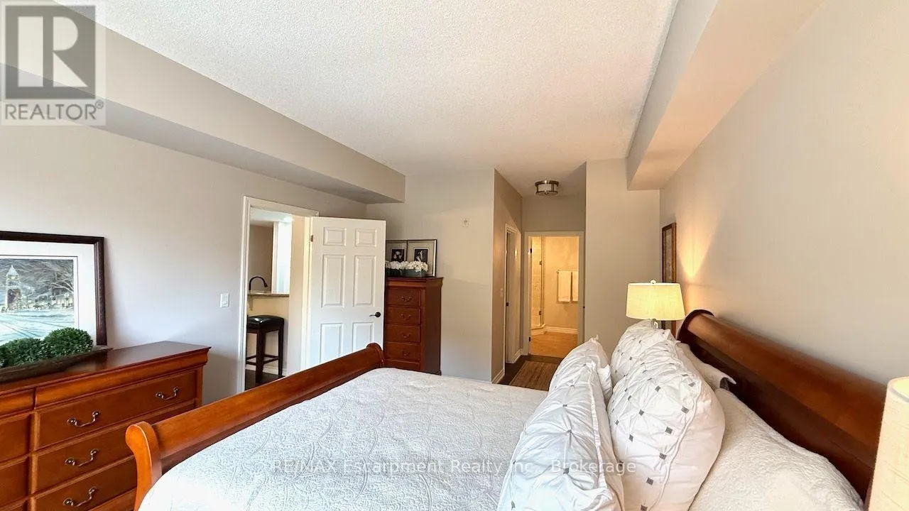 310 - 5188 LAKESHORE ROAD #310