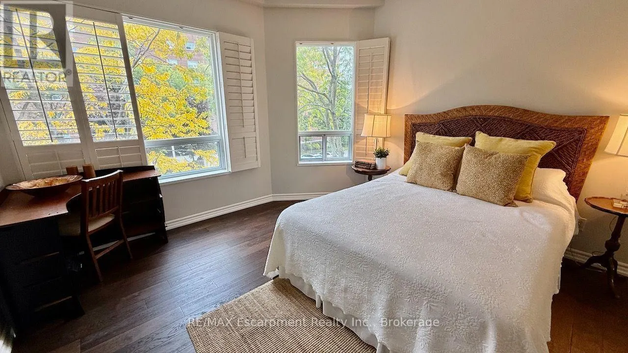 310 - 5188 LAKESHORE ROAD #310