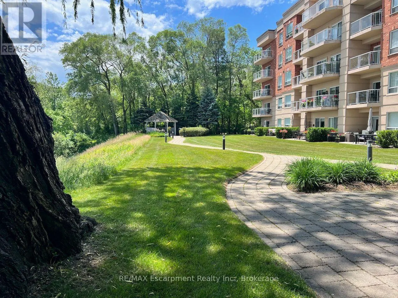310 - 5188 LAKESHORE ROAD #310