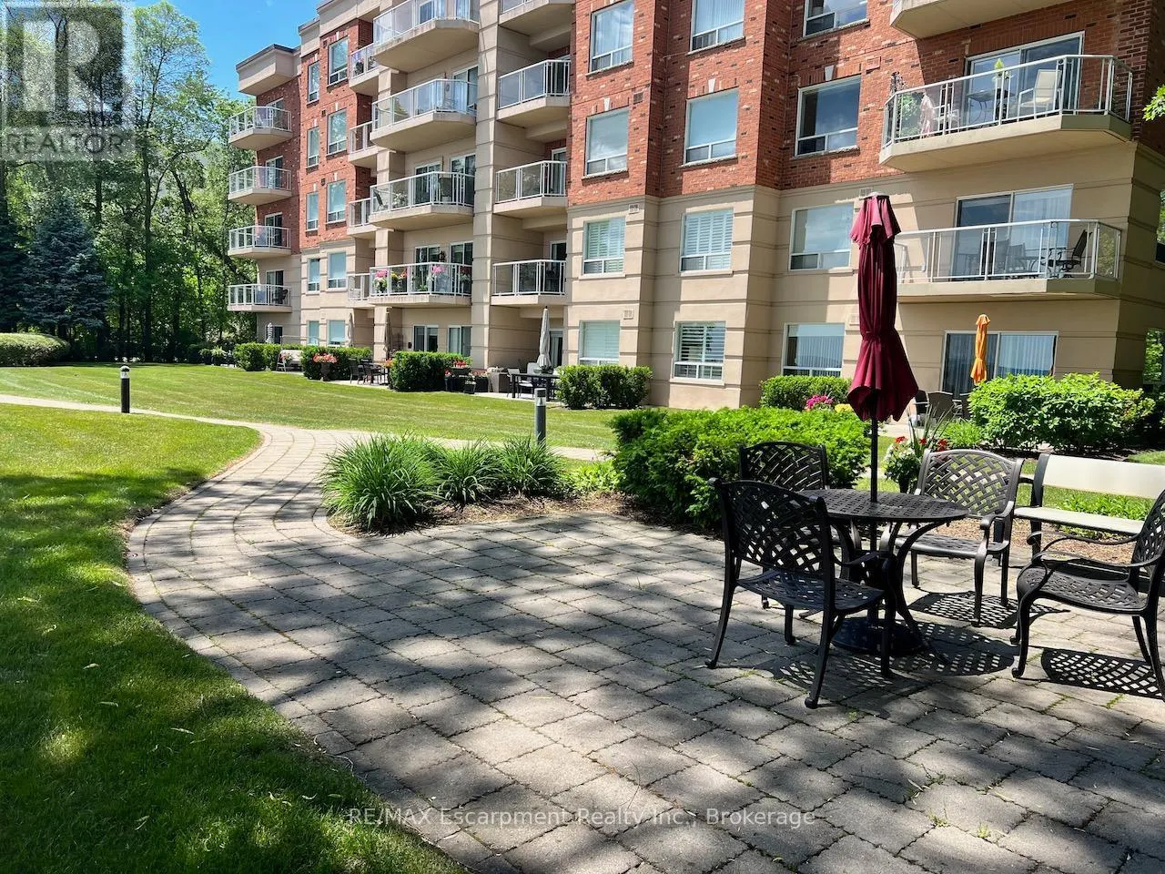 310 - 5188 LAKESHORE ROAD #310