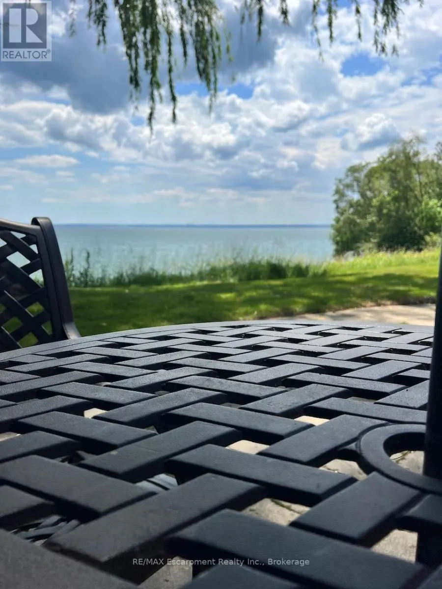 310 - 5188 LAKESHORE ROAD #310