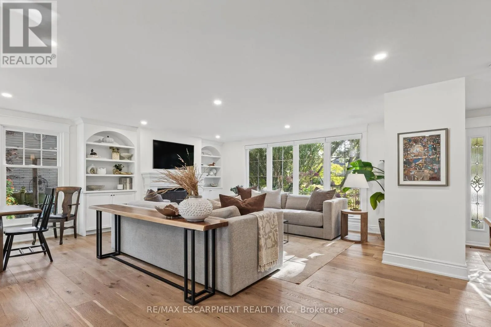 609 CHERRYWOOD DRIVE