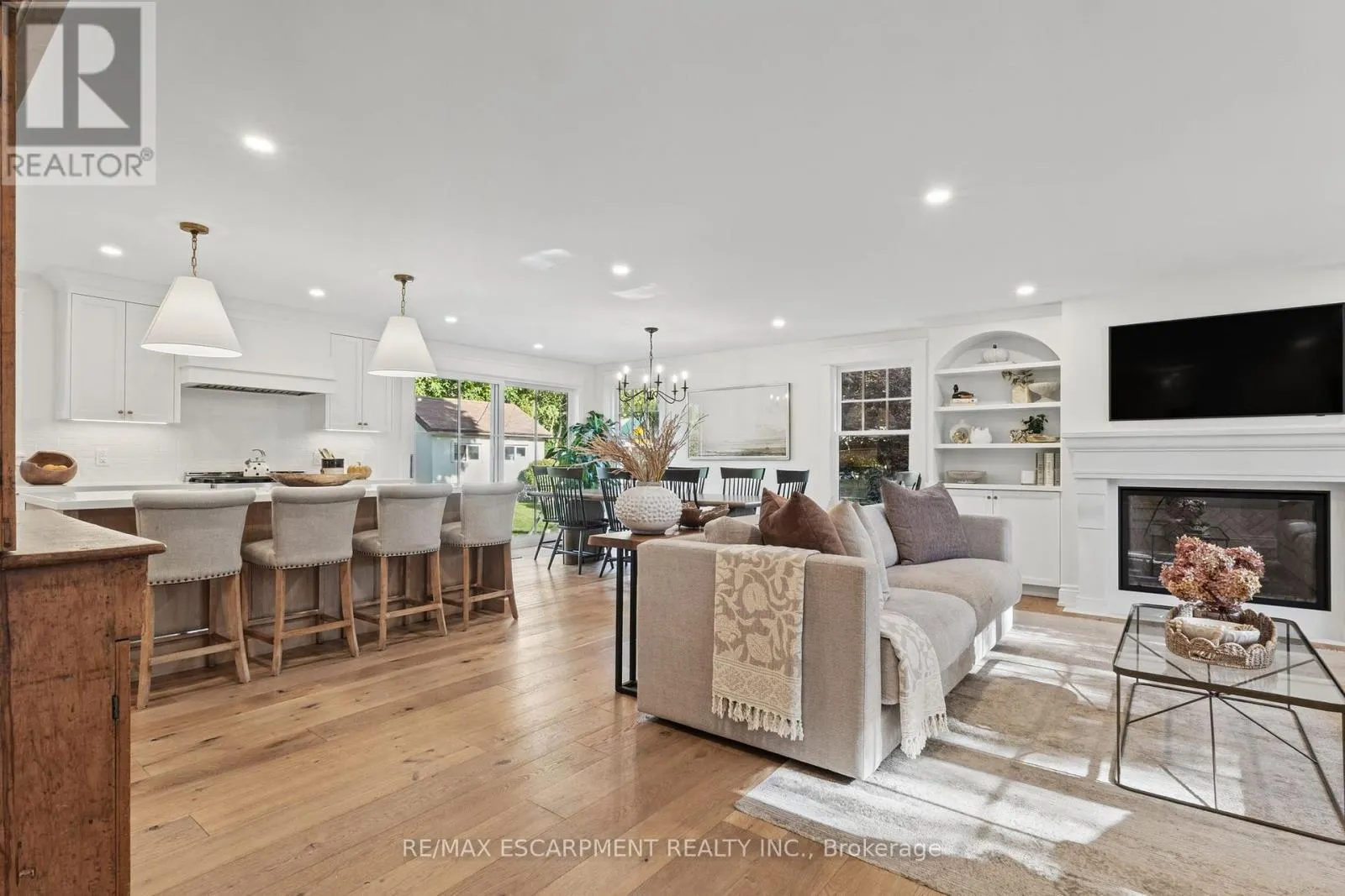 609 CHERRYWOOD DRIVE