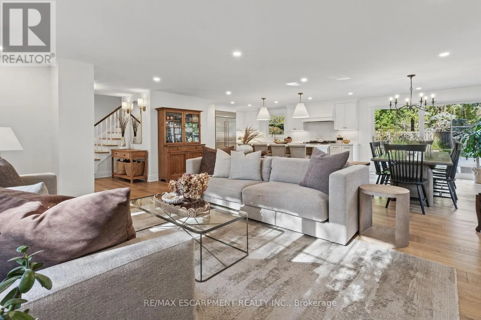 609 CHERRYWOOD DRIVE