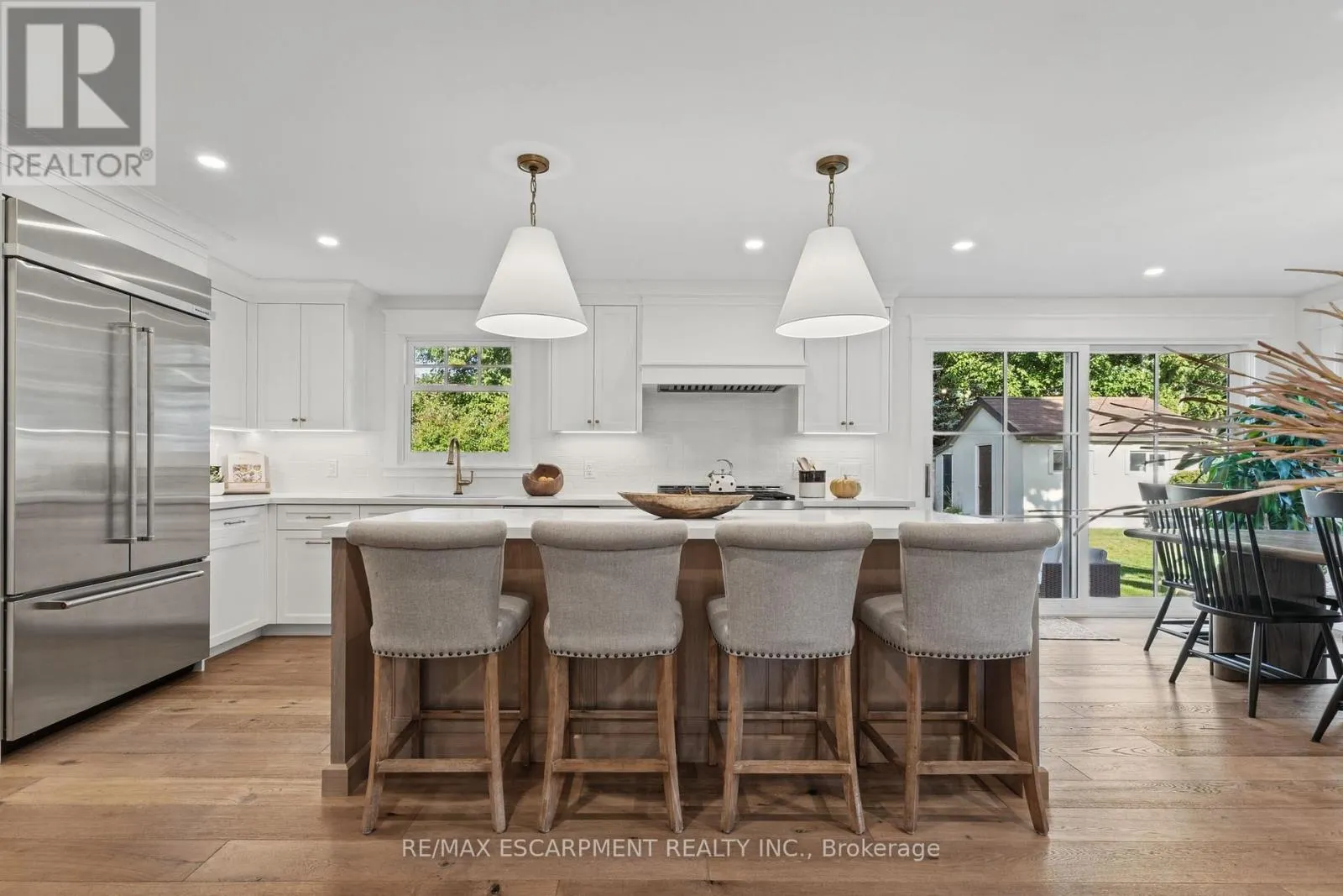 609 CHERRYWOOD DRIVE