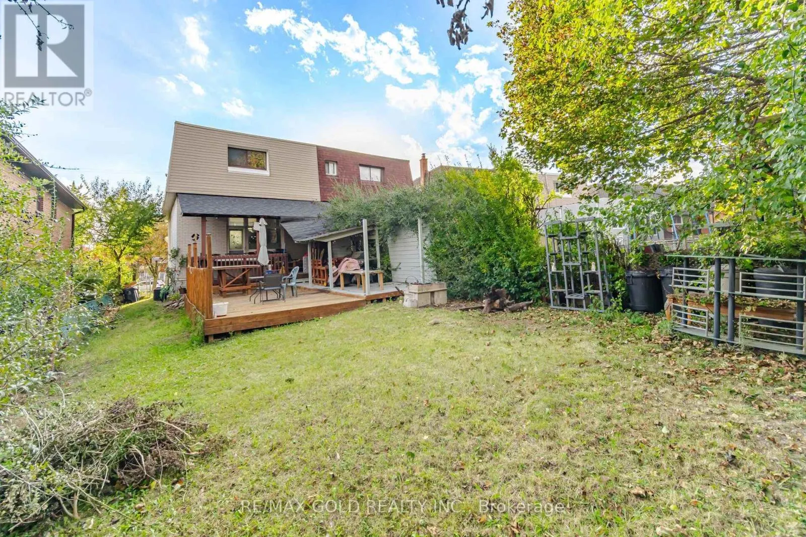 83 CLARION ROAD