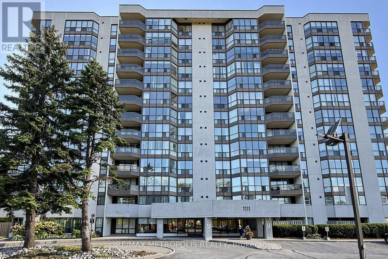 207 - 1111 BOUGH BEECHES BOULEVARD
