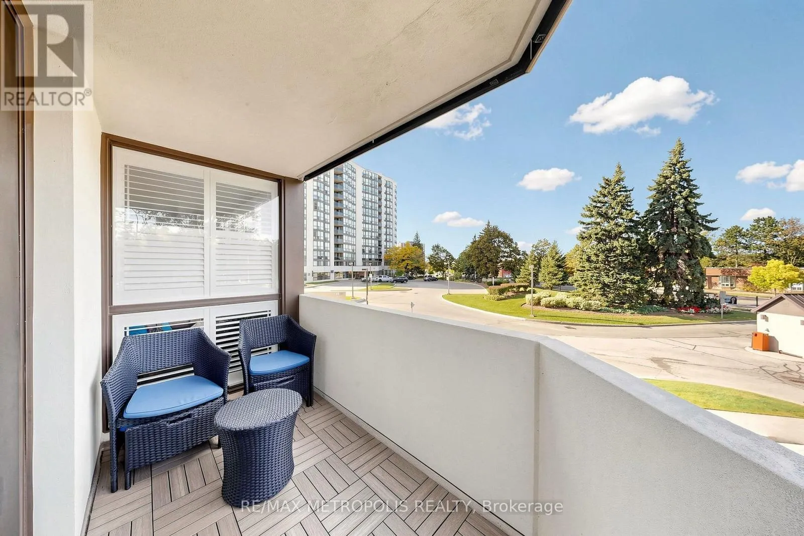 207 - 1111 BOUGH BEECHES BOULEVARD